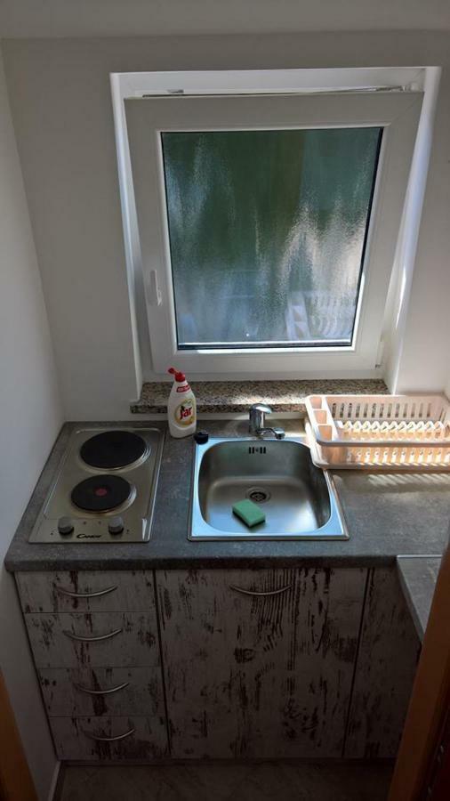 Apartment Poleti Malinska Eksteriør bilde